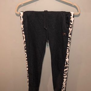 joggers from pink!